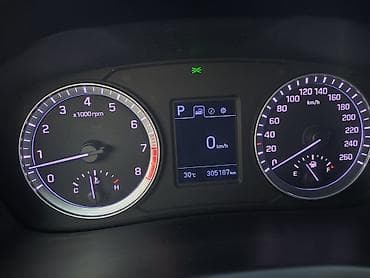 byd e9: Hyundai Sonata: 2019 г., 2 л, Автомат, Газ, Седан — 9