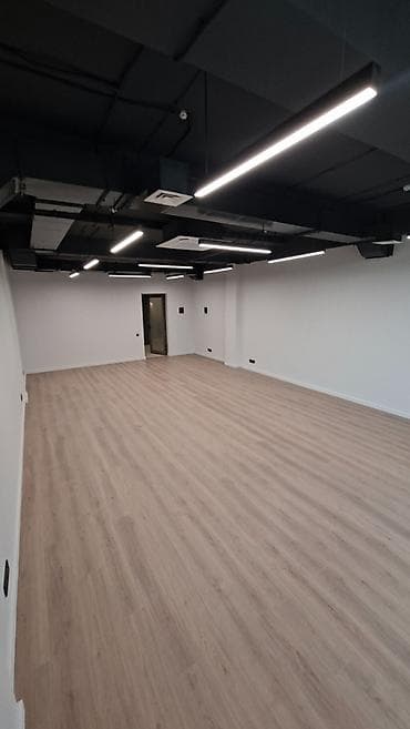 Коммерциялык мүлк: Кеңселерди ижаралоо, 57 м², Бизнес борборунда, Өзүнчө санитардык түйүнү менен, Коопсуздук системасы менен, Юридикалык дареги менен — 2