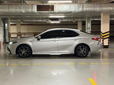 carplay android: Toyota Camry: 2021 г., 2.5 л, Вариатор, Гибрид, Седан — 3