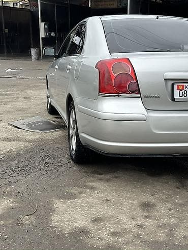 range rover 2003: Toyota Avensis: 2003 г., Автомат, Бензин, Седан — 3