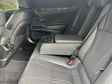 лексус sc: Lexus ES: 2019 г., 2.5 л, Вариатор, Гибрид, Седан — 10
