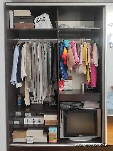 шкаф с зеркалом: Продаётся большой гардеробной шифоньер с зеркалом Шкаф - гардеробная - — 4