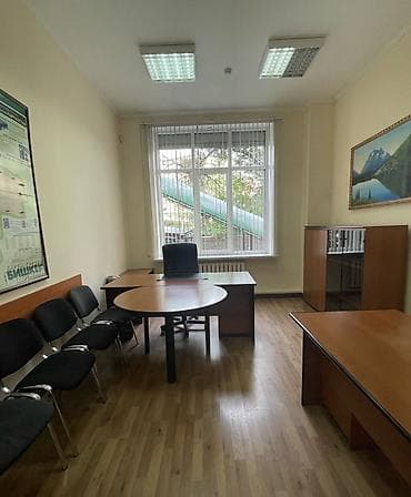 дворец: Аренда офисов, 300 м², В жилом комплексе, 1 линия, С оборудованием, С отдельной кухней — 6