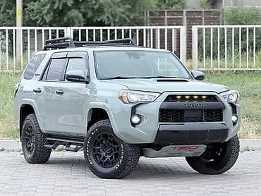 щиток: Toyota 4Runner: 2021 г., 4 л, Автомат, Бензин, Внедорожник — 3