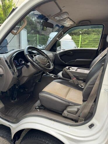 купить грузовой автомобиль с манипулятором бу: Hyundai Porter: 2019 г., 2.5 л, Типтроник, Дизель, Универсал — 4