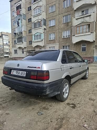 Volkswagen: Volkswagen Passat: 1992 г., 1.8 л, Ручные, Бензин, Седан — 3