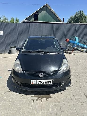jazz 2008: Honda Fit: 2008 г., 1.3 л, Автомат, Бензин, Хэтчбэк — 3