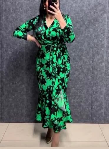 Продам платье новое. Размер 46-48