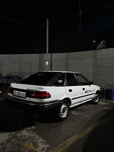 авто сатылат: Toyota Corolla: 1991 г., 1.6 л, Кол менен иштөөчү, Бензин, Седан — 3