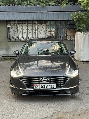Hyundai Sonata: 2019 г., 2 л, Автомат, Газ, Седан — 4
