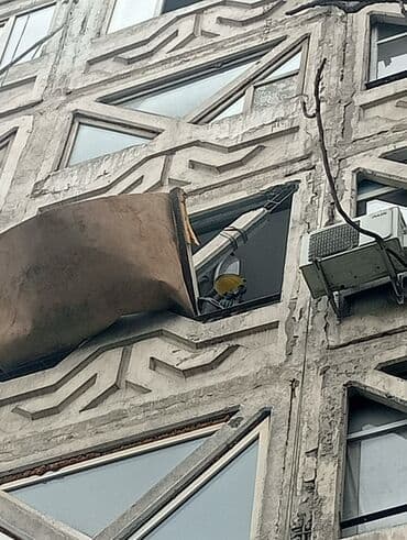 дома под снос: Снос стен, Разбор полов, Снятие потолков | Гипсокартонная стена, Снятие старой штукатурки, Кирпичная стена | Зачистка от старых обоев, Сбивка старой штукатурки, Снятие извести | Демонтаж ламината, Демонтаж паркета, Демонтаж линолеума | Крыша из шифера, Металлочерепичная кровля, Мягкая кровля 3-5 лет опыта — 20