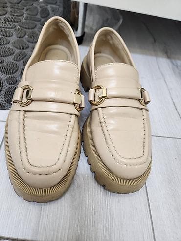 zaza туфли: ZARA Лоферы женские, бежевые - Модель: классические лоферы с — 1