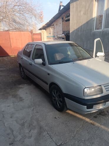 продаю в связи с переездом: Volkswagen Vento: 1994 г., 1.8 л, Механика, Бензин, Седан — 23