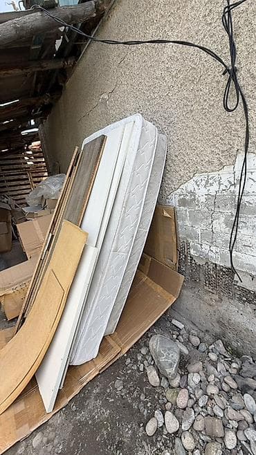 Б/У Матрасы ( ортопедические) 

1/195. 
87/180
По 1500 каждый