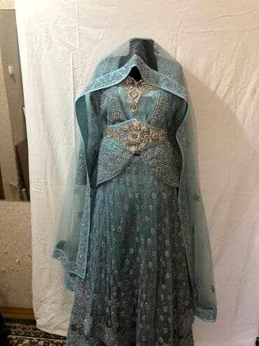 Костюм индийский ручная работа . Раскошный наряд . Юбка жилет