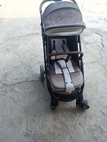 Прогулочная коляска с козырьком и бампером - Компактная прогулочная