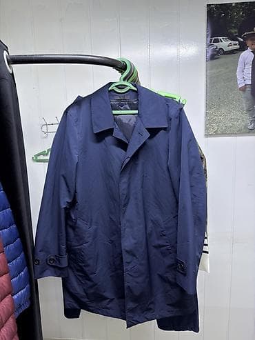 светло голубые: Плащ-пальто Uniqlo, мужской - Классический однотонный цвет — 1