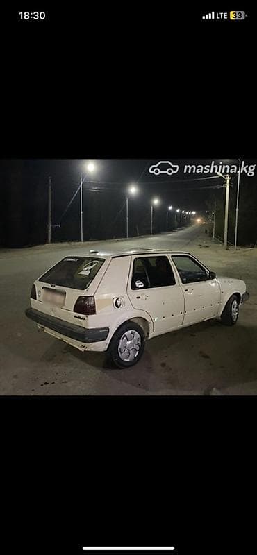 Volkswagen Golf: 1991 г., 1.6 л, Механика, Бензин, Хэтчбэк