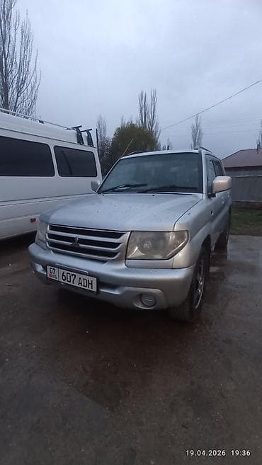 мото 110: Mitsubishi Pajero iO: 2003 г., 2 л, Автомат, Бензин, Внедорожник — 4