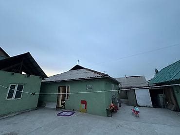 асо: 🏡 Продаётся участок с домом в жилмассиве Ак-Орго! 📍 Адрес: жилмассив — 4