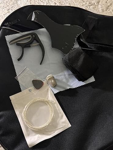 наклейки для гитары: Продаю гитару в идеальном состоянии. В комплекте: напальчники — 4