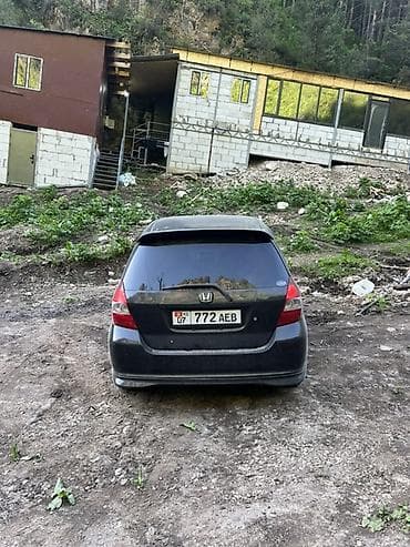 kia k3 хатчбек: Honda Fit: 2002 г., 1.3 л, Вариатор, Хэтчбэк — 2