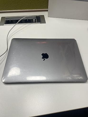 Apple MacBook Air 13" (серый космос) Без вмятин и сколов всегда