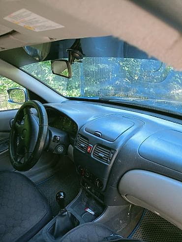 crv 2001: Nissan Almera: 2001 г., 1.8 л, Механика, Бензин, Седан — 4