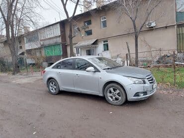 Chevrolet Cruze: 2010 г., 1.8 л, Автомат, Бензин, Седан