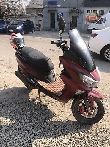 Мотозапчасти и аксессуары: Макси-скутер 150 куб. см, Бензин, Б/у — 2