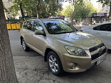 2 8: Toyota RAV4: 2010 г., 2.4 л, Автомат, Бензин, Кроссовер — 5