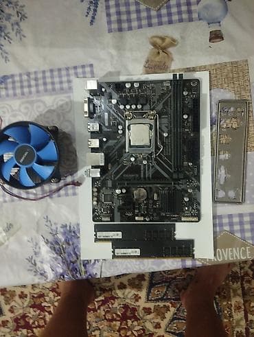 Готовый комплект для ПК Процессор: Intel Cоre i3 8100 Материнка