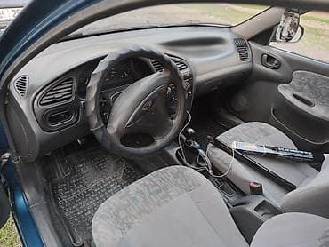 Продажа авто: Daewoo Lanos: 1999 г., 1.5 л, Ручные, Бензин, Седан — 4