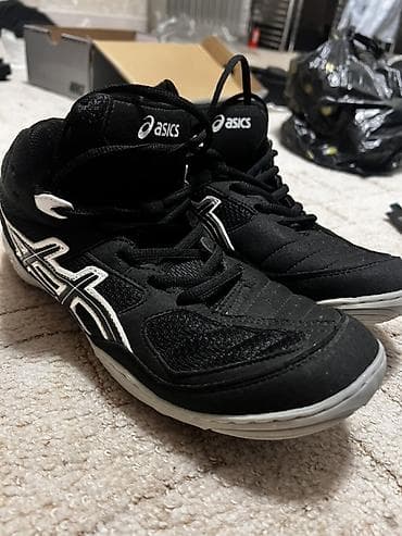 Мужская обувь: Мужские кроссовки, 43, Asics, Новый, цвет - Черный, Платная доставка — 3