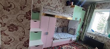 Срочно продаю двухъярусный диван длина 1,80 взрослый ребёнок тоже