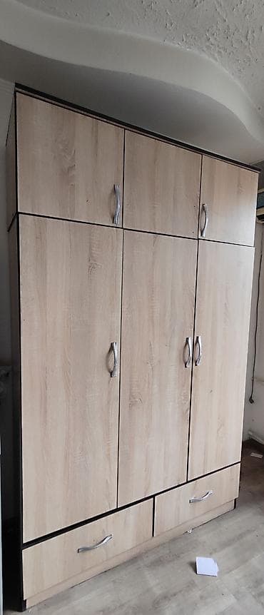 Шифоньеры, шкафы для одежды