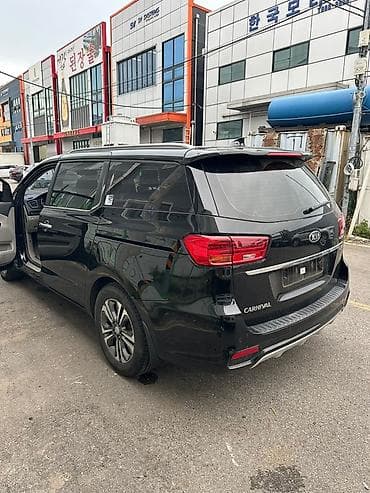 Продажа авто: Kia Carnival: 2019 г., 2.2 л, Автомат, Дизель, Минивэн — 4