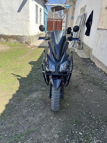 Макси-скутер 150 куб. см, Бензин