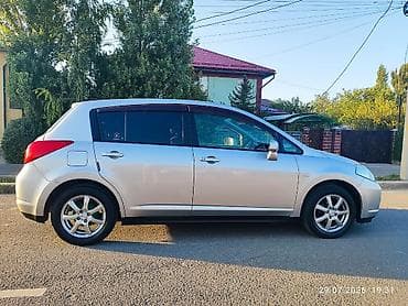 infinity fx35: Nissan Tiida: 2005 г., 1.5 л, Вариатор, Бензин, Хэтчбэк — 4