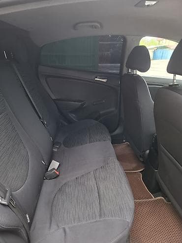 чехол на солярис: Hyundai Solaris: 2016 г., 1.4 л, Ручные, Газ, Седан — 10