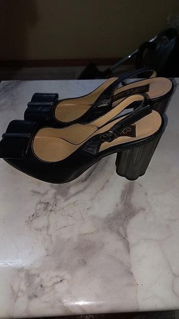 Угги: Женские босоножки на каблуке - Цвет: черный - Материал верха: гладкая — 1