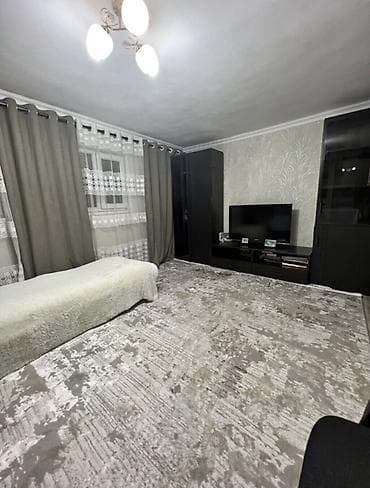 Продажа домов: 🏡 **Небольшой дом в Бишкеке (Маевка) с баней** ✨ 2 комнаты 50м2 🌿 — 3
