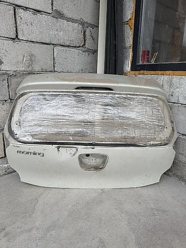 Крышка багажника Kia, Оригинал at lalafo.kg Крышка багажника Kia, Оригинал