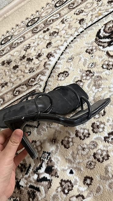 вечернее платье цвет марсала: Босоножки, 36.5, 37, Loro Piana, Б/у, цвет - Черный, Самовывоз, Платная доставка — 8