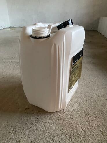 стеклянные бутыли: Продаю Канистры 20л под пищевой можно использовать для кымыза,на — 2