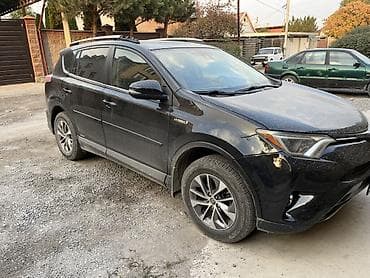 2017: Toyota RAV4: 2017 г., Гибрид, Кроссовер — 2