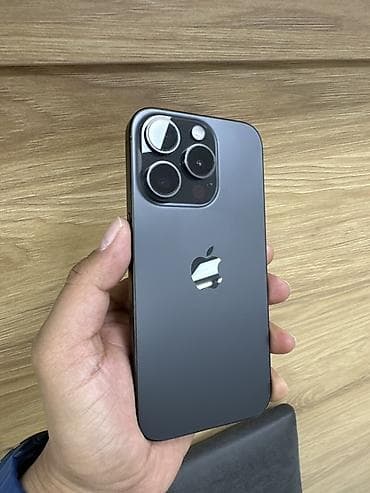 IPhone 15 Pro, Black Titanium, 86 %