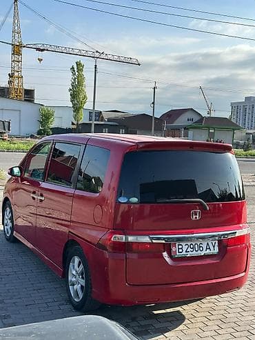 гоф 2: Honda Stepwgn: 2005 г., 2.4 л, Автомат, Бензин, Минивэн — 5
