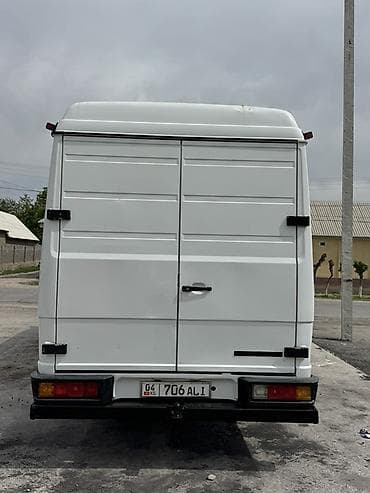 мерседес спринтер грузовый: Mercedes-Benz Vario: 2008 г., 4.3 л, Механика, Дизель, Фургон — 7