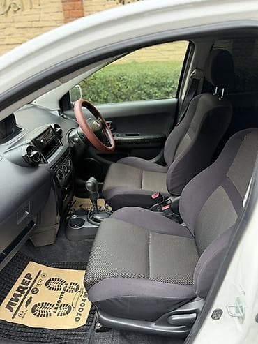 Продажа авто: Toyota Ist: 2002 г., 1.5 л, Автомат, Бензин, Хэтчбэк — 5
